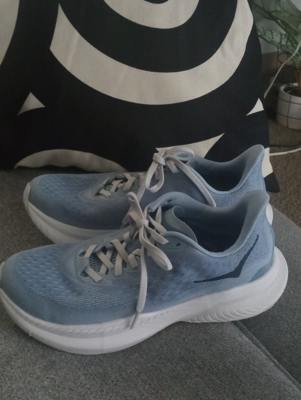 Hoka Women's Light Blue and White Running Sneakers 8.5 - Picture 5 of 10
